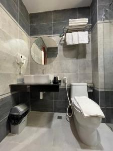 Jason Residencia One Hotel