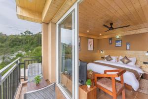 Charvi Regency I Vacations I Conference I Mice I Family Events I Open Air Terrace I Sky Bonfire I Wooden Rooms With Pvt Balconies I Charvi Retreat by Exotic Stays