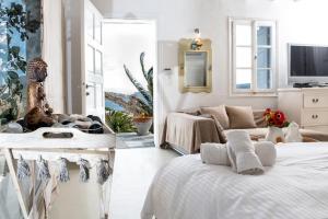 Manu Mykonos Exclusive Villa Luxury Beachside Stay with Private Pool by Quality Brand Villas