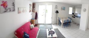 Charmante Maison Bord de Mer avec Piscine et Tennis 5-P