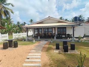 Samudura Beach House, Owakanda