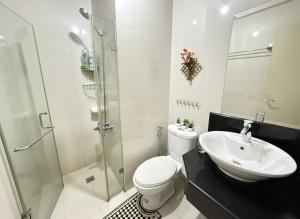 Condo in Pasay Across Airport NAIA Terminal 3 Pool View