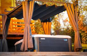 Zachód Beskidu domek z Jacuzzi na wyłączność