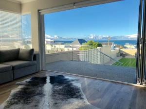 Small Bay Beach Suites