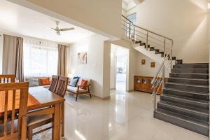 2 BHK Duplex With Pool 4 minutes to Benaulim Beach