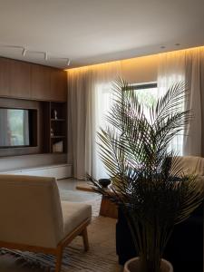 2BR Luxury serviced apartment at lake view residence