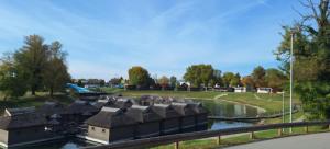 Arijela - hiška v Čatežu 6-1 - Oaza sprostitve v Terme Čatež, 8250 Brežice, Slovenija