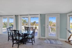 #1 18th Street Upper