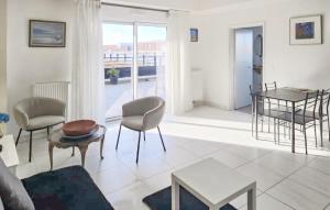 Gorgeous Apartment In Dunkerque With Wifi