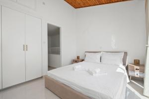 Wavestone Beachfront House