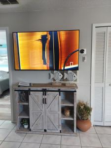 5 mi to Beaches, POOL, Golf, Fishing