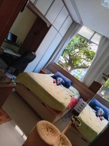 - Apto com ar condicionado -