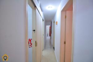 Praia de Copacabana: 2 quartos até 6 pessoas