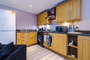 Modern 2-Bed Apartment in Warrington