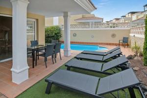 Villa Solymar - Private heated pool & Fiber-Optic WiFi