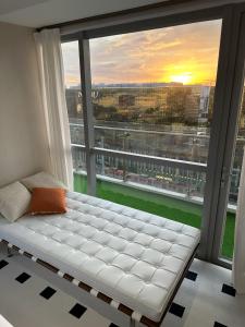 Modern Boutique Spacious Apartment Near Airport OKADA SOLAIRE MOA