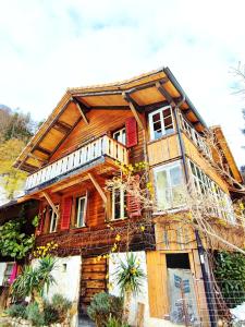 Romantic Alpine Farmhouse with Superview of Lake Near Interlaken