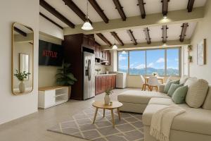 Panoramic Loft Unique Windows and Views