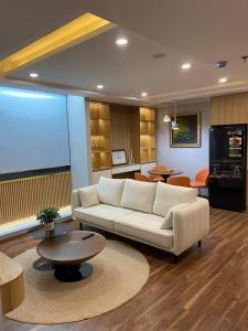 H Vista - The Zen Suites Hanoi