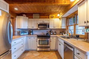 Journeys End at Valle Crucis