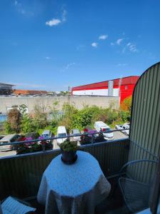 Nice home with free parking close to downtown and nature!