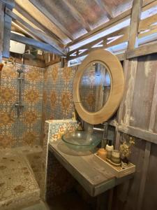 Secret Wooden Cabin - Magnolia