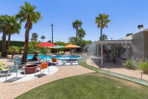 Lux Lounge by ACME House Company