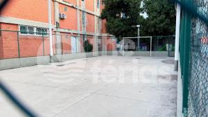 Apto completo à 7mins andando da praia