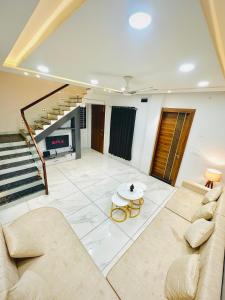Villa Vista - 3BHK Penthouse