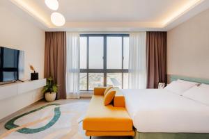 Brassbell l Sheikh Zayed l Aeon Towers