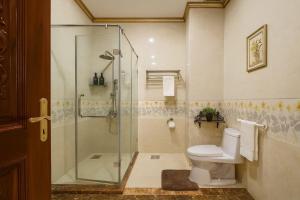 Luxurious River Castle 7 bedrooms