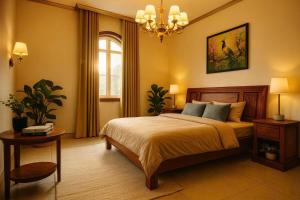 Luxurious River Castle 7 bedrooms