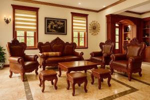 Luxurious River Castle 7 bedrooms