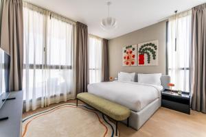 Brassbell l Sheikh Zayed l Aeon Towers