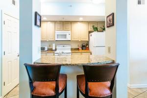 Beachview Condo at Legacy Tower 2 -706 - fully furnished 2 bedroom 2 bathroom