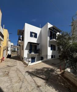 Prelude 2BR Apartment Naxos Town Center Near Beach
