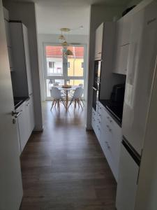 Large modern accommodation in a central location