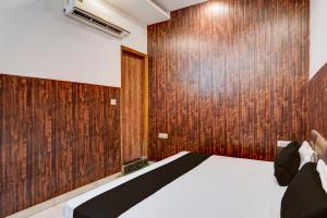 Hotel O by OYO R G Hotel