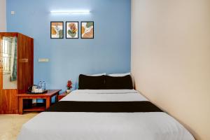 Hotel O R R Comforts Boarding and Lodging