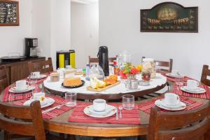 CoHost Casa Pedra do Anel