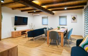 Awesome Home In Jamnica Pisarovinska With Sauna