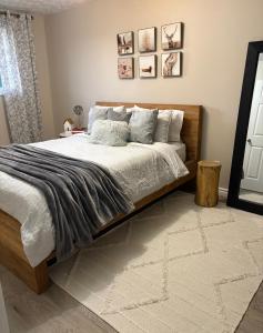 Cozy Room in Elliot Lake