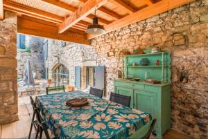 La grangerie grange en pierre avec spa