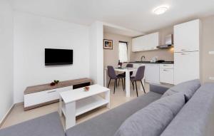 1 Bedroom Gorgeous Apartment In Rovinj