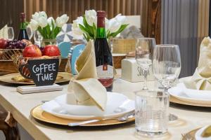 Kate & Keiths Place - Tambuli Seaside Living