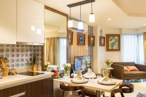 Kate & Keiths Place - Tambuli Seaside Living