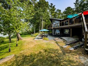 Private Lakefront Muskoka Cottage on Muldrew Lake