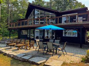 Private Lakefront Muskoka Cottage on Muldrew Lake