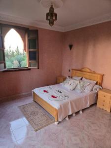 Exclusive Marrakech Villa - 7 Suites - Heated Pool - Staff Included - Sleeps 14