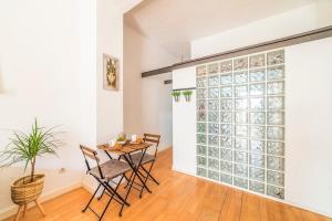 Charming apartment in downtown Seville